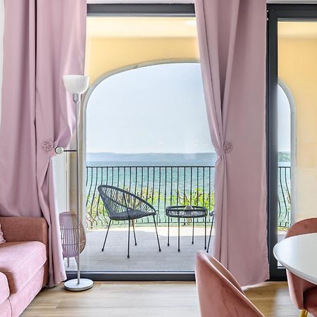 Casa Vacanze Maddalena - Palazzetto Sul Lago - Diamante Rosa Marta Chambre photo