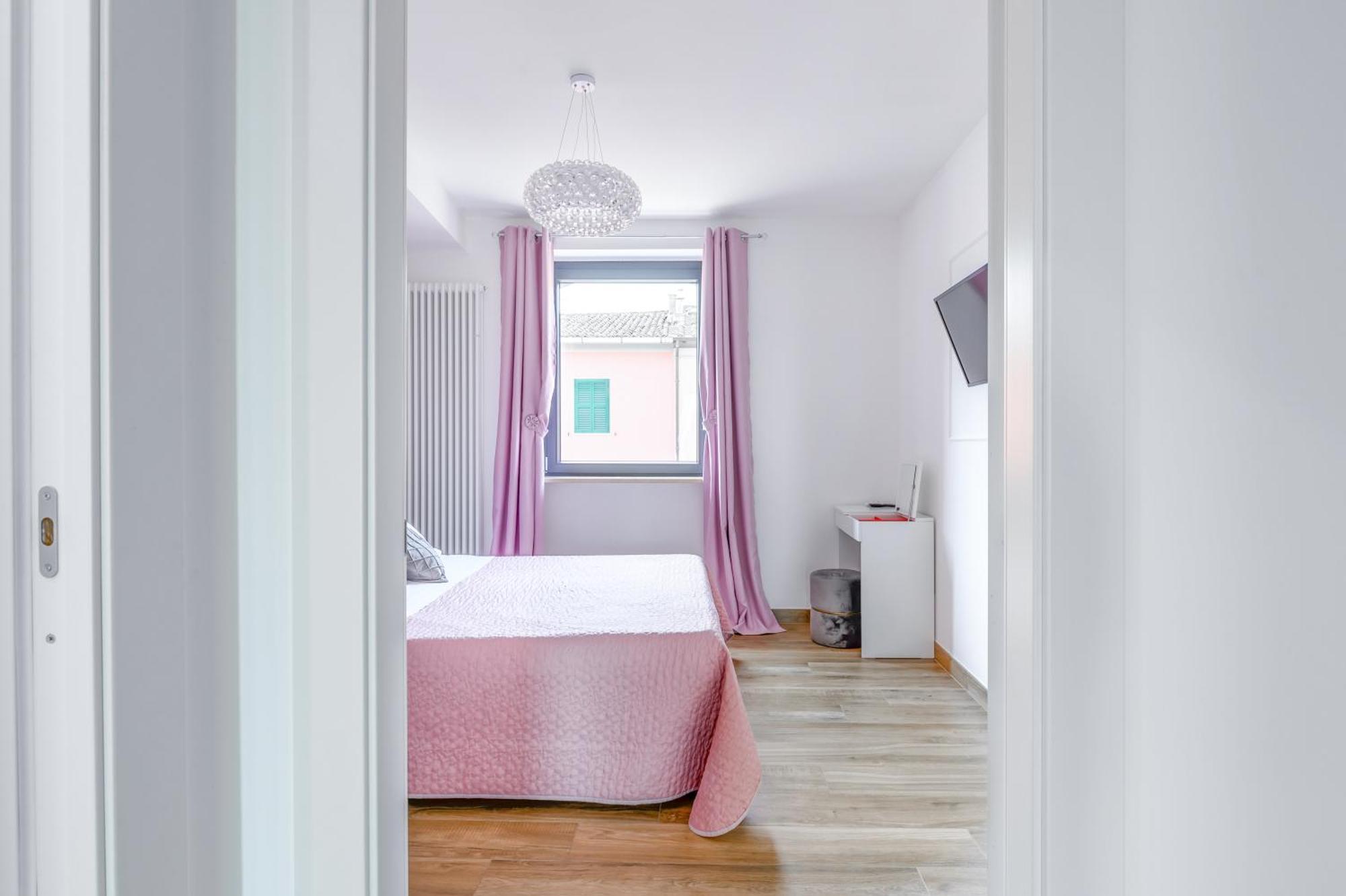 Casa Vacanze Maddalena - Palazzetto Sul Lago - Diamante Rosa Marta Extérieur photo