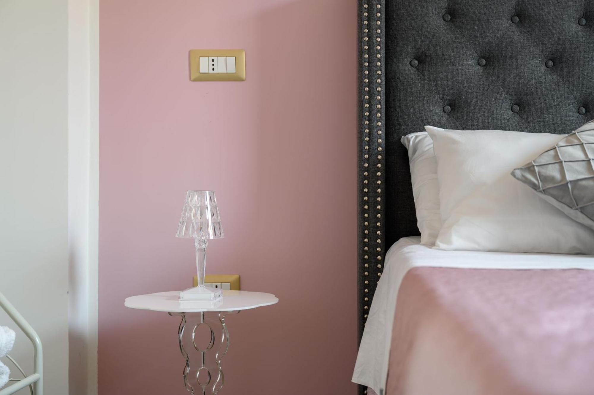 Casa Vacanze Maddalena - Palazzetto Sul Lago - Diamante Rosa Marta Extérieur photo