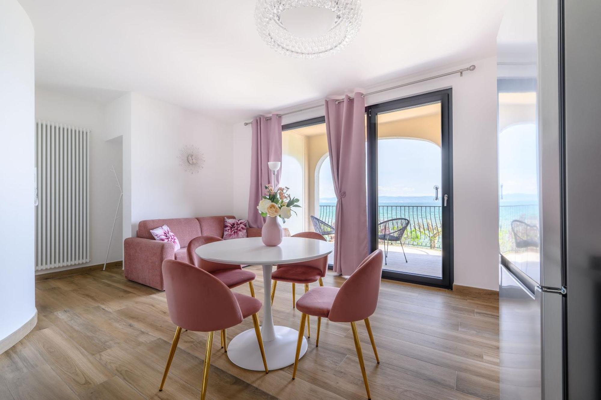 Casa Vacanze Maddalena - Palazzetto Sul Lago - Diamante Rosa Marta Extérieur photo